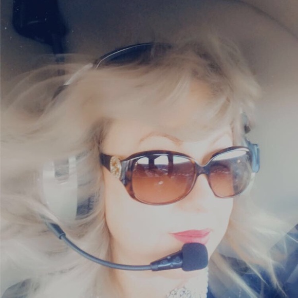 Meet your Posher, Cindy - Picture 6 of 6